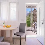 In - Zf Hvar