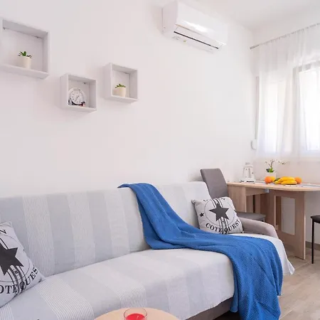 In - Zf Hvar Apartman Hvar Town