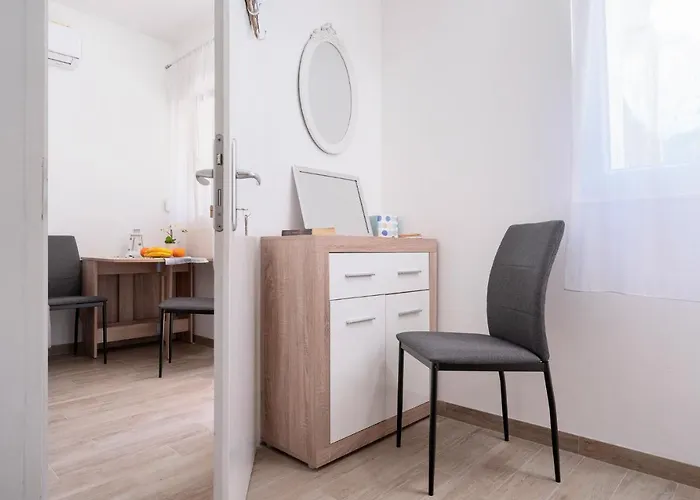 In - Zf Hvar Hvar Town